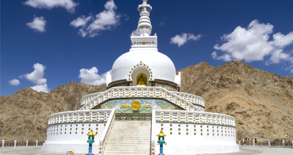 shanti-stupa-near-leh-ladakh-india
